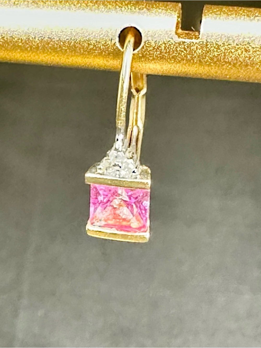 Vintage 10K Gold Pink Gemstone Leverback Earring Single Estate 1.18g